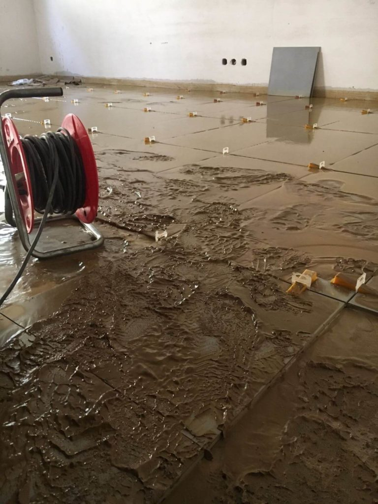 Carrelage avant nettoyage